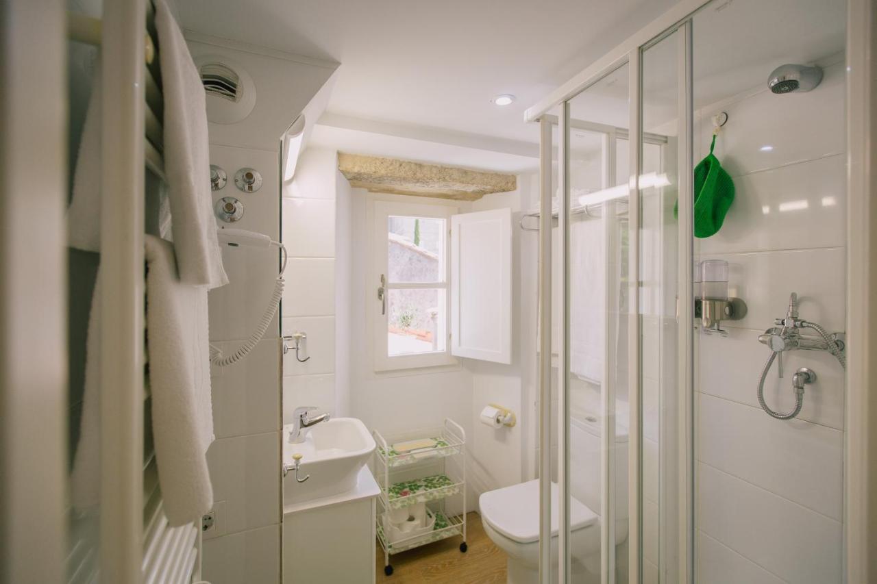 Roompedra Apartamentos Turisticos Сантьяго-де-Компостела Экстерьер фото