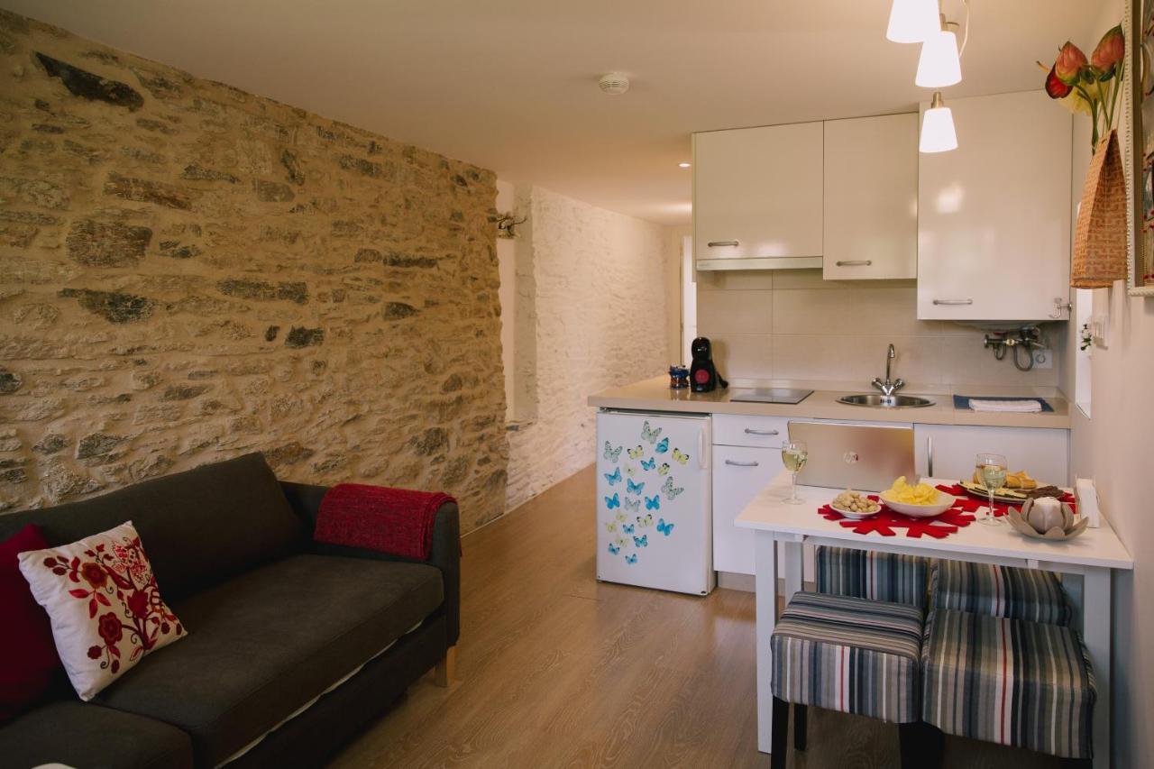 Roompedra Apartamentos Turisticos Сантьяго-де-Компостела Экстерьер фото