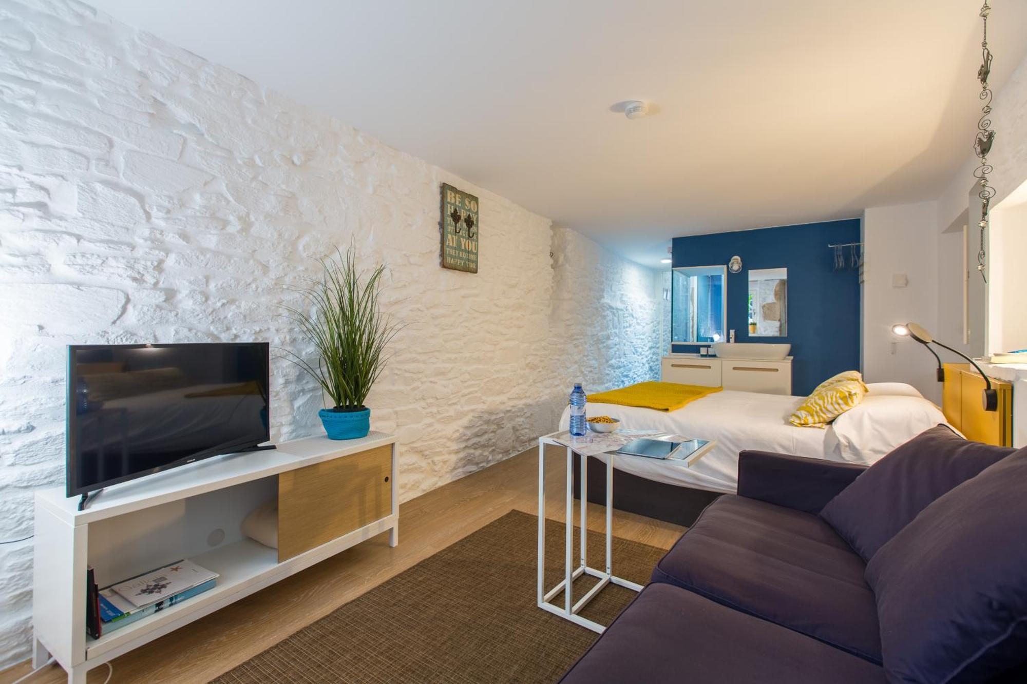 Roompedra Apartamentos Turisticos Сантьяго-де-Компостела Экстерьер фото