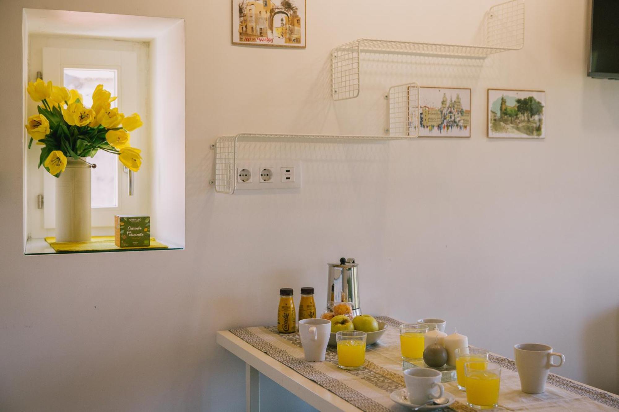 Roompedra Apartamentos Turisticos Сантьяго-де-Компостела Экстерьер фото