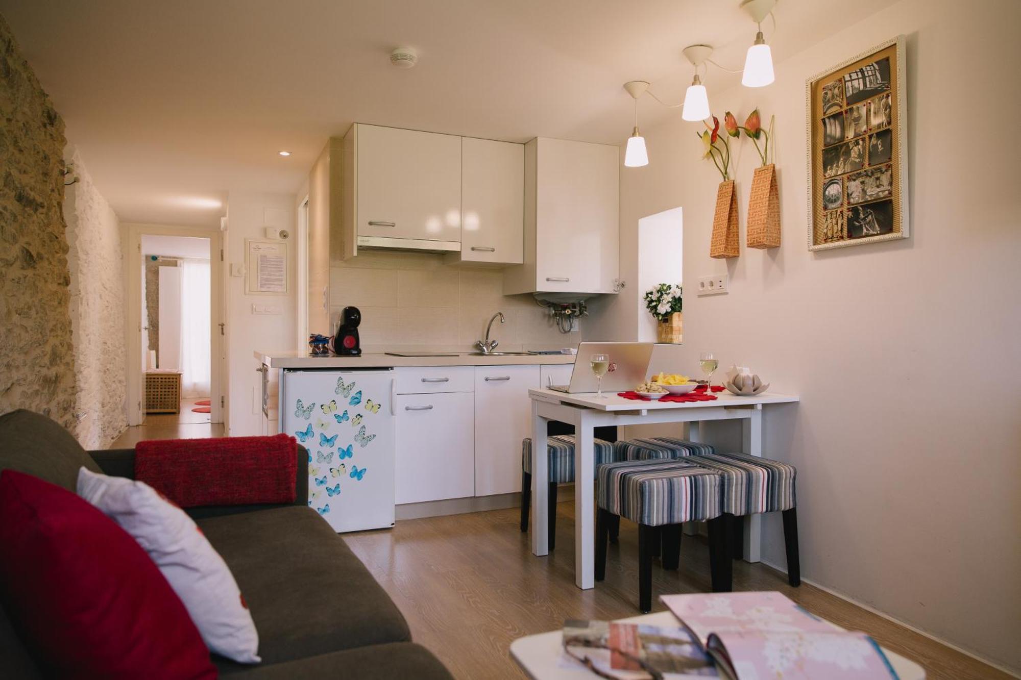 Roompedra Apartamentos Turisticos Сантьяго-де-Компостела Экстерьер фото