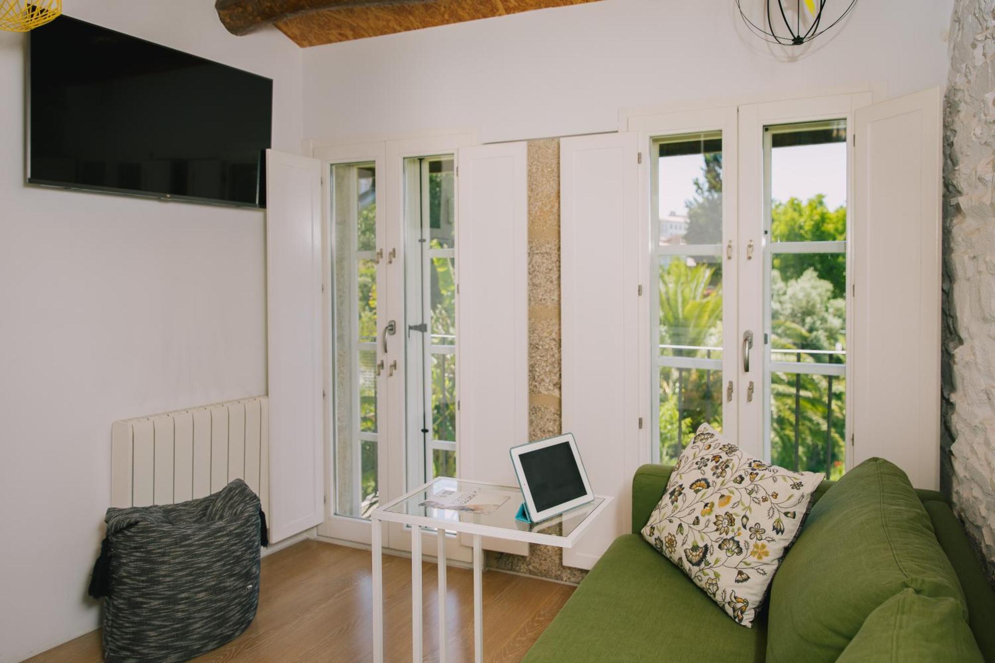 Roompedra Apartamentos Turisticos Сантьяго-де-Компостела Экстерьер фото