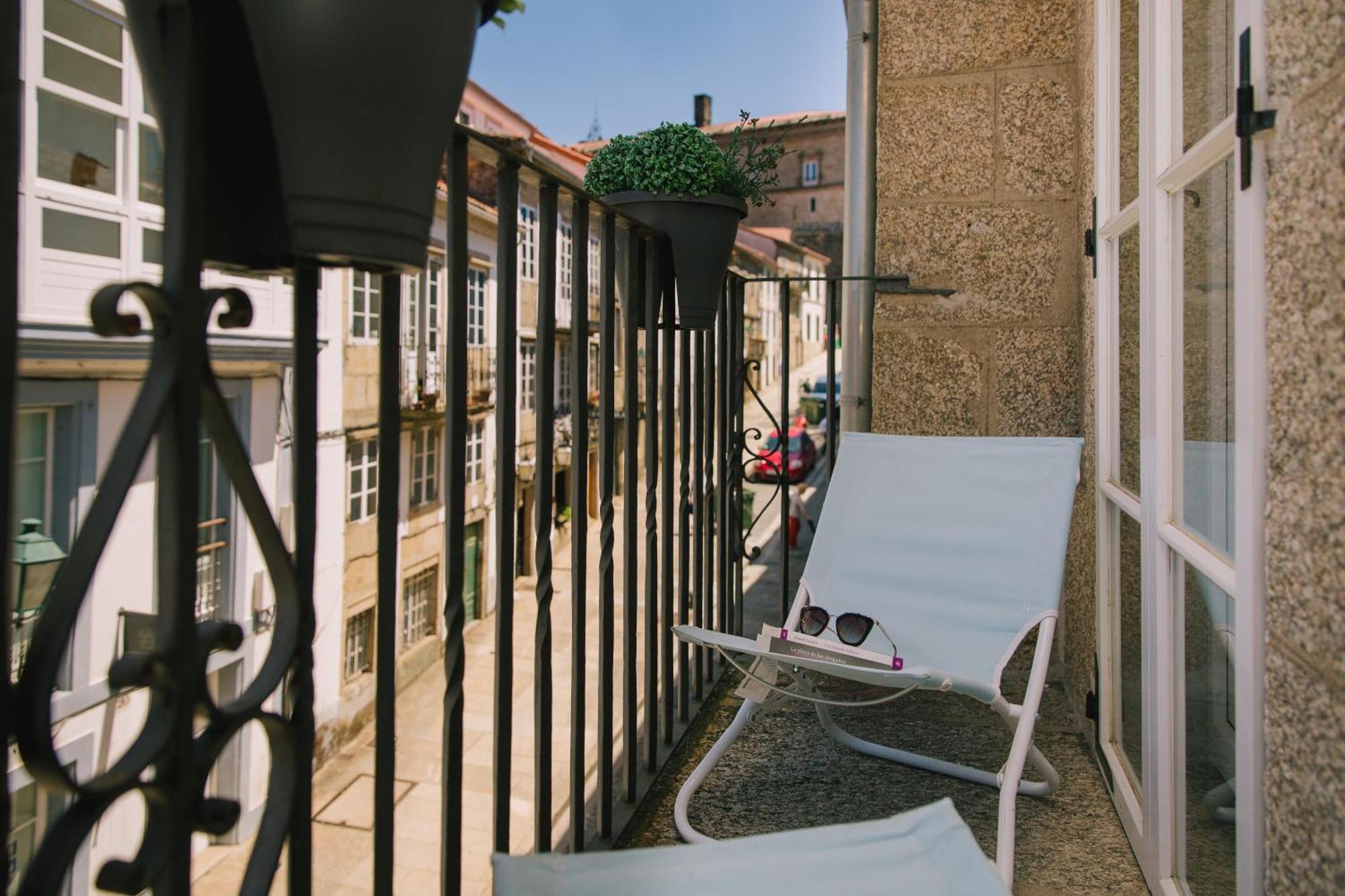 Roompedra Apartamentos Turisticos Сантьяго-де-Компостела Экстерьер фото